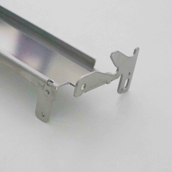 不銹鋼五金沖壓件尾部細節