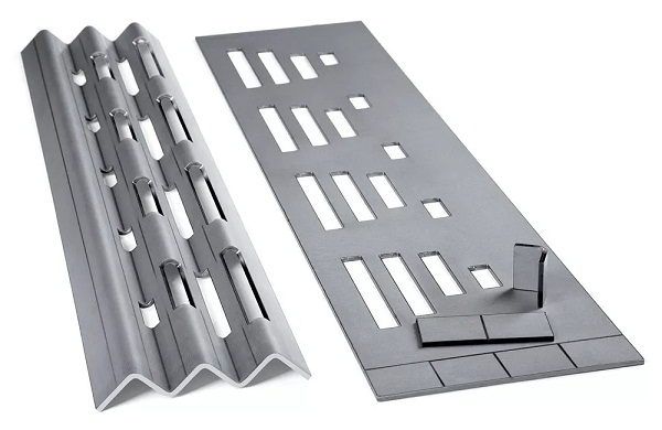 如果零件沿折彎程序未考慮的折彎角度有切口，或者被折彎的材料與程序不完全匹配，則仍然可以通過動態凸度實現沿零件的一致角度