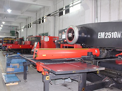 鈑金設備-數沖機床