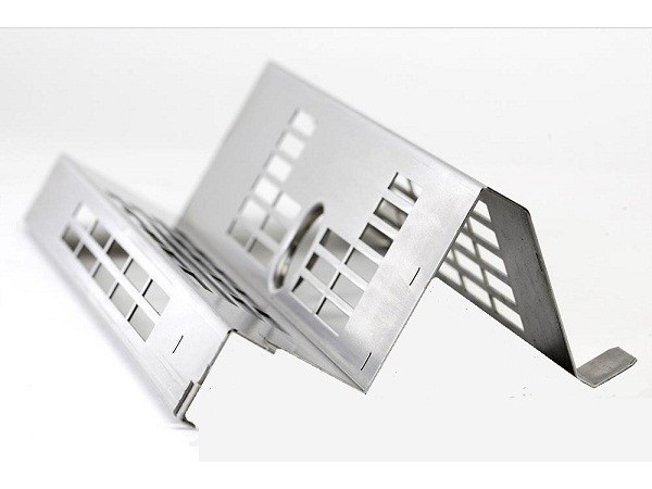 鋁單板鈑金加工的要求和特點(diǎn)有哪些？